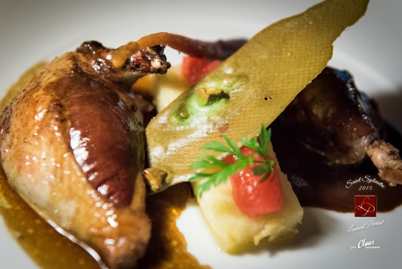 Hotel Restaurant Laurent Perreal Attignat Bagian luar foto